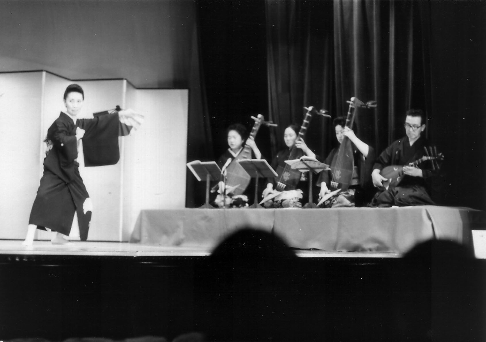 五弦八柱の錦琵琶: Mugob旅日記